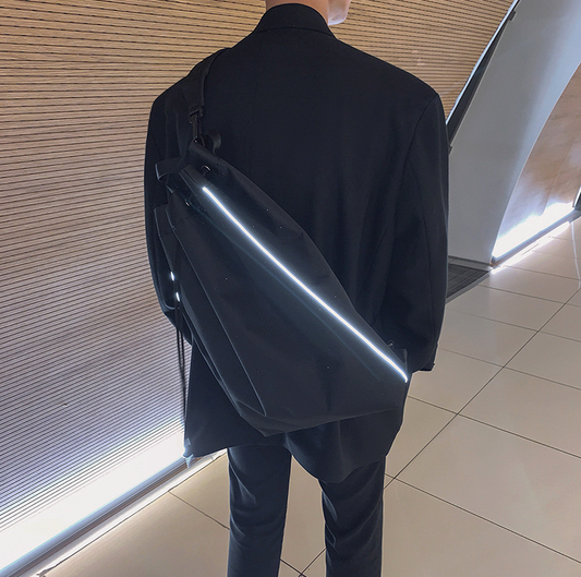 REFLECTIVE SHOULDER BACKPACK