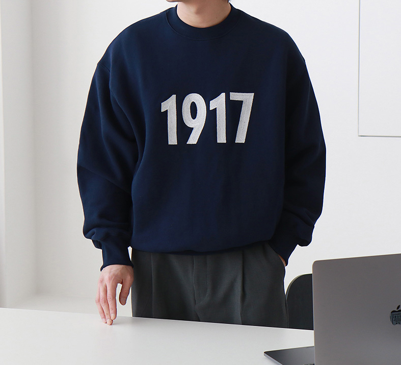 RT No. 4324 1917 NUMBERED SWEATER