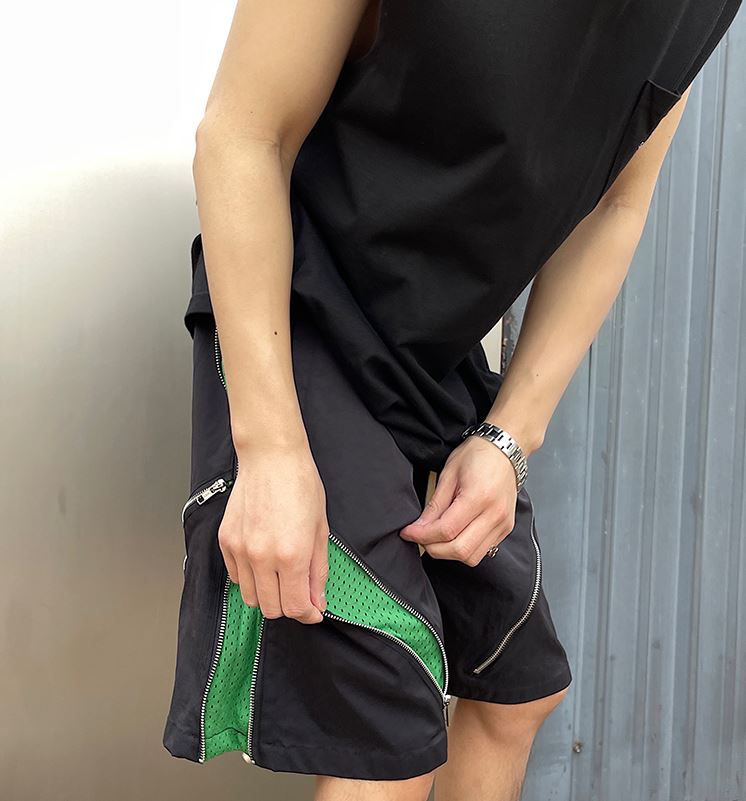 RT No. 4430 BLACK MULTI ZIPPER DRAWSTRING SHORTS