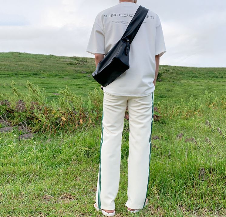 RT No. 4489 WHITE LETTERED PRINTED SHORTSLEEVE