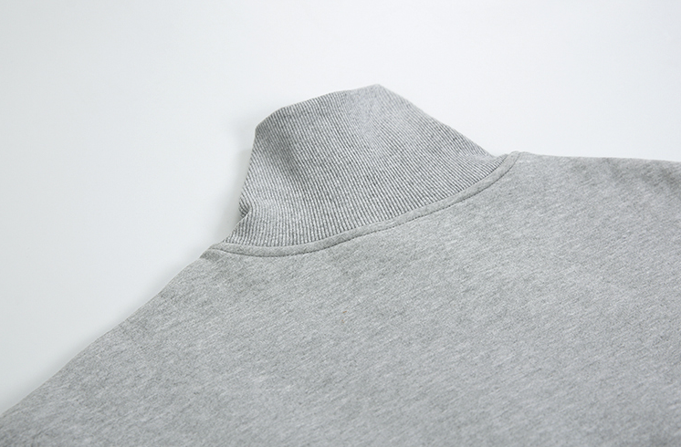 RT No. 1137 TURTLENECK HALF ZIPPER SWEATER