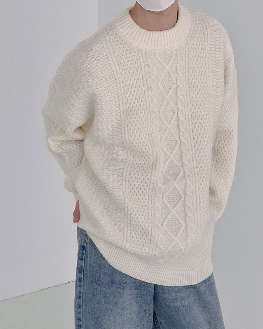 RT No. 5313 TWIST KNITTED ROUND NECK SWEATER