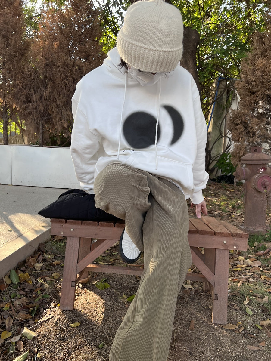 RT No. 3422 MOON HOODIE